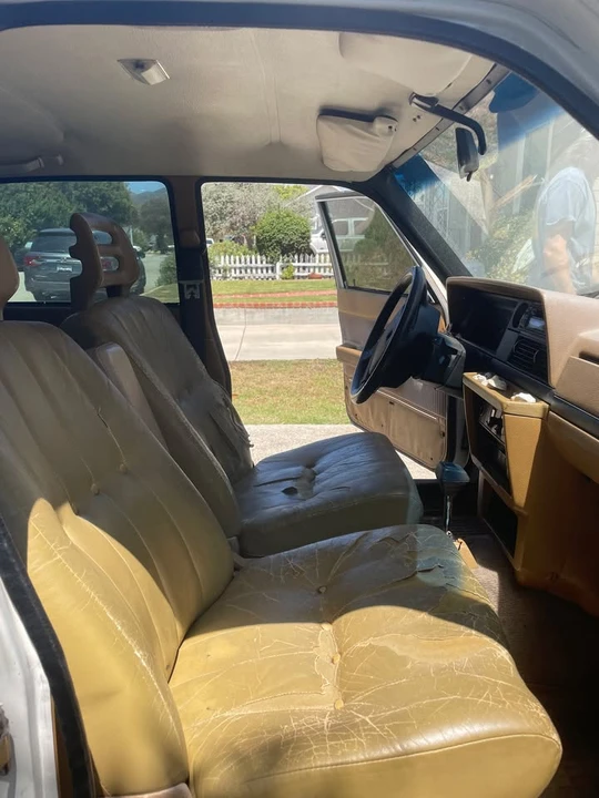 1986 Volvo 244 - Image 11 of 12