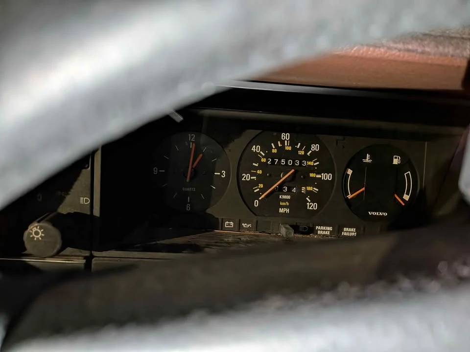 1986 Volvo 244 - Image 5 of 9
