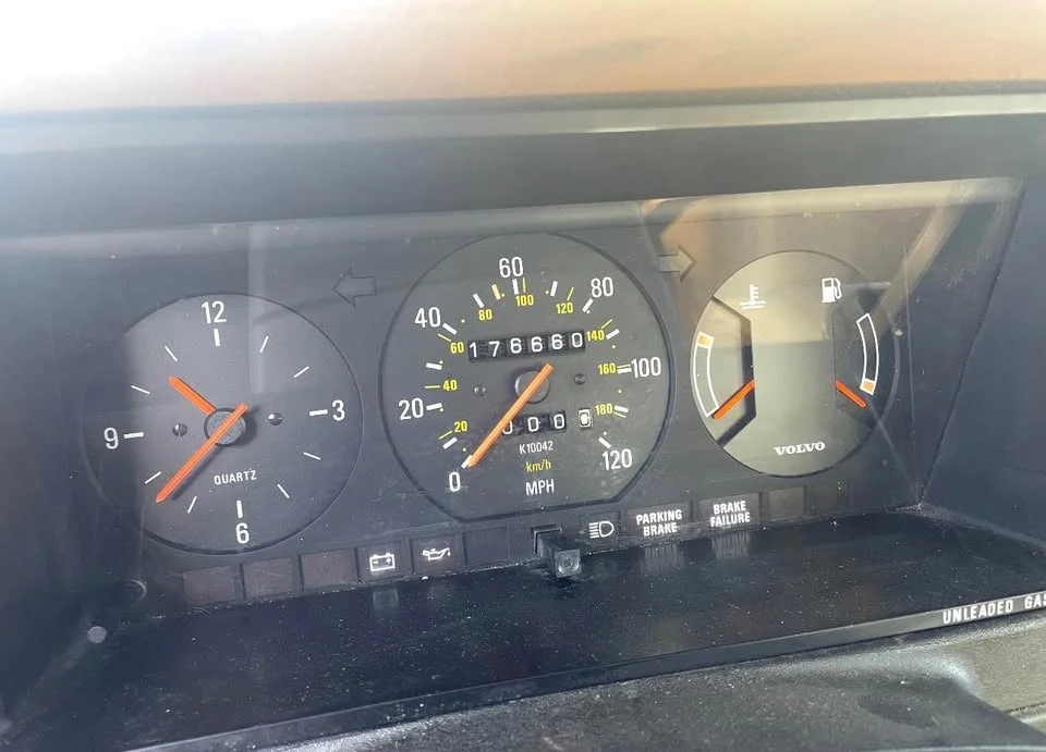 1986 Volvo 244 - Image 3 of 9