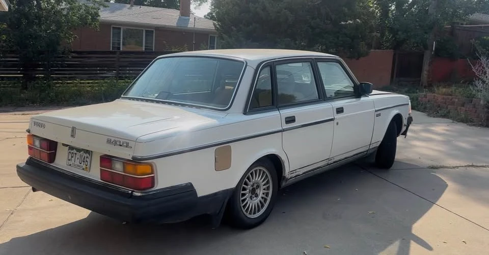 1986 Volvo 244 - Image 9 of 9