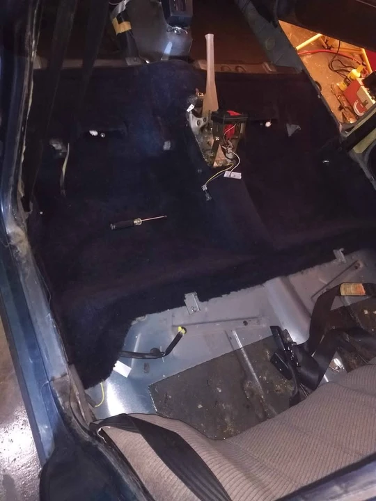 1986 Volvo 244 - Image 12 of 17