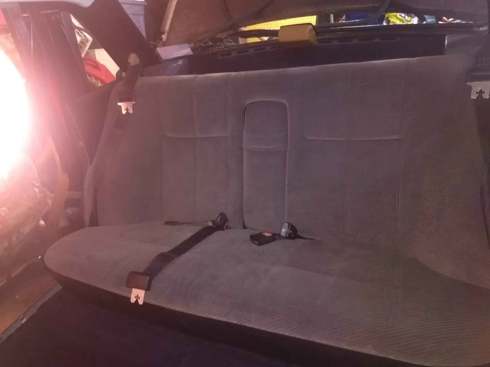 1986 Volvo 244 - Image 14 of 17