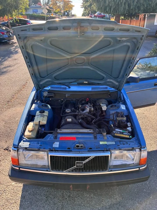 1986 Volvo 244 - Image 12 of 12