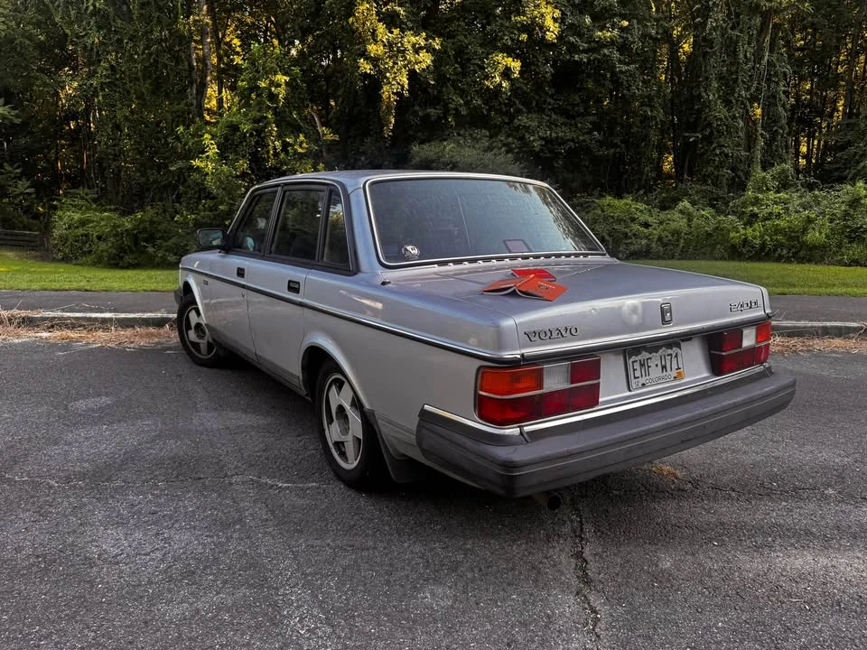 1986 Volvo 244 - Image 8 of 8