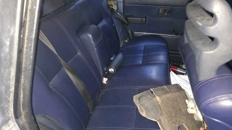 1986 Volvo 245 - Image 3 of 4