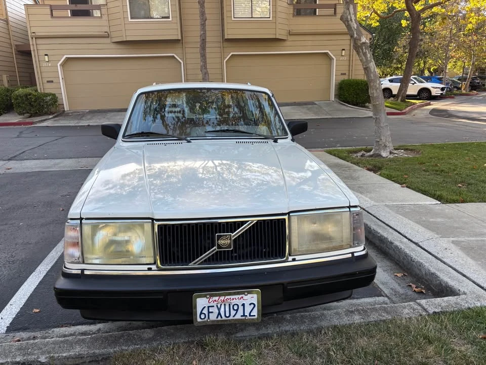 1986 Volvo 245 - Image 3 of 8