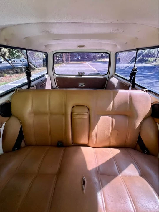 1986 Volvo 245 - Image 8 of 12