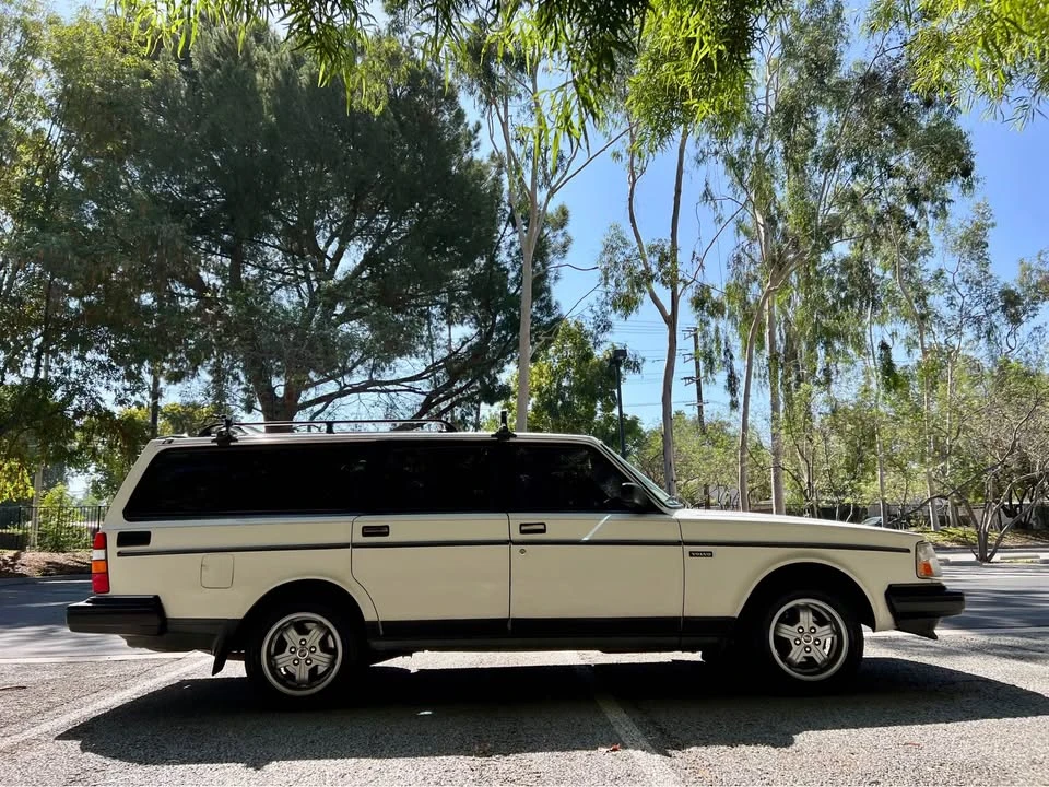 1986 Volvo 245 - Image 4 of 12