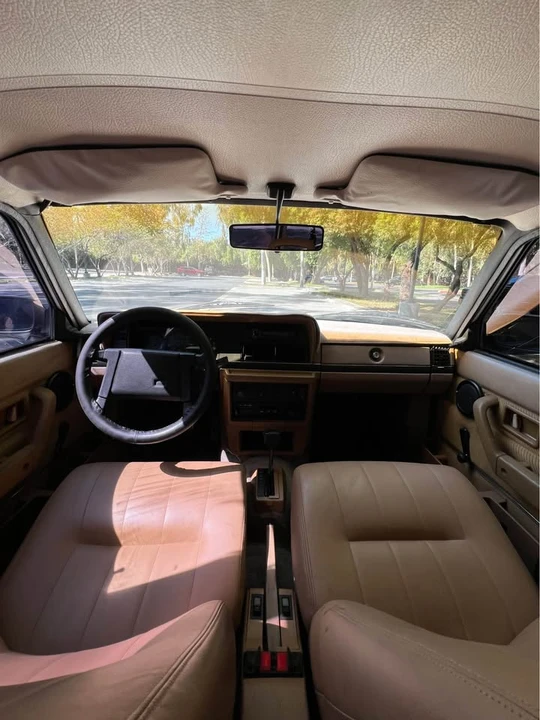 1986 Volvo 245 - Image 7 of 12