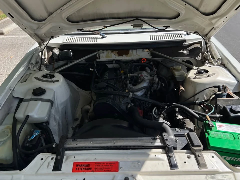 1986 Volvo 245 - Image 10 of 12