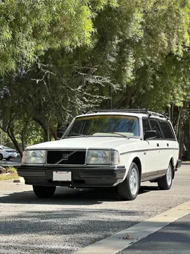 1986 Volvo 240 Wagon 4D