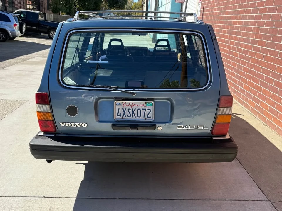1986 Volvo 245 - Image 8 of 13