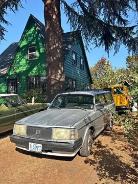 1986 Volvo 240 Wagon 4D