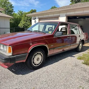1986 Volvo 740 GLE Turbo Diesel Sedan