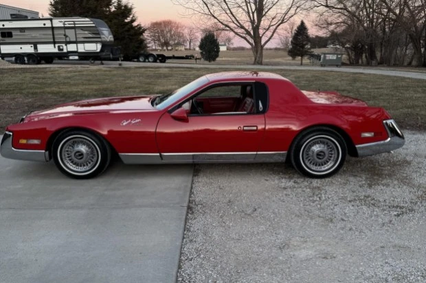 1986 Pontiac Fiero - Image 3 of 7