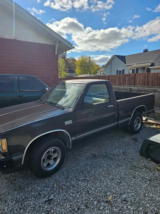 1986 Chevrolet S-10 - Image 4 of 10