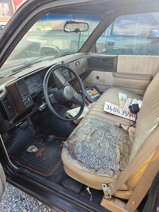 1986 Chevrolet S-10 - Image 6 of 10