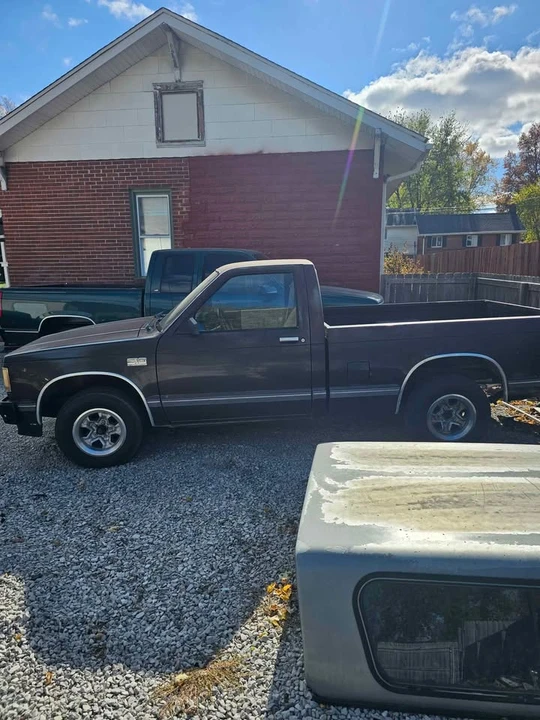 1986 Chevrolet S-10 - Image 5 of 10