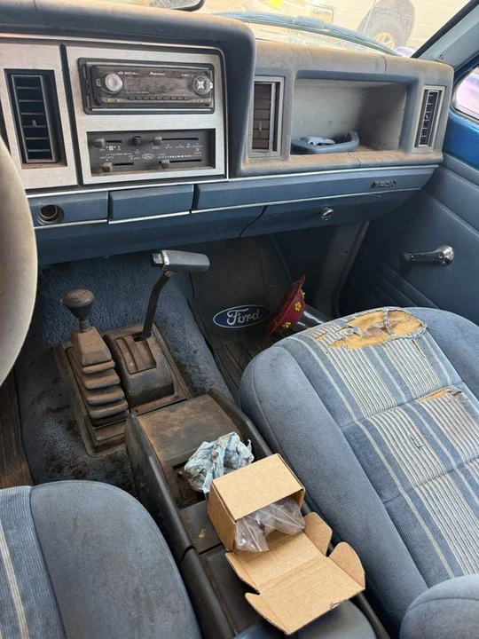 1986 Ford Bronco 3rd Gen - Image 9 of 11