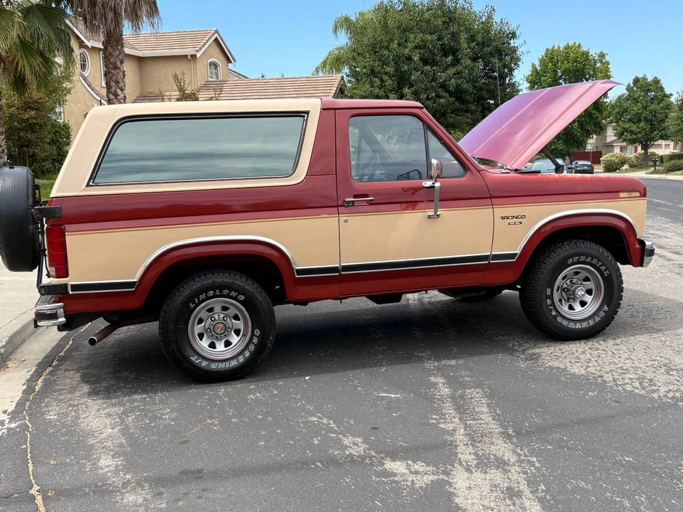 1986 Ford Bronco 3rd Gen - Image 5 of 21