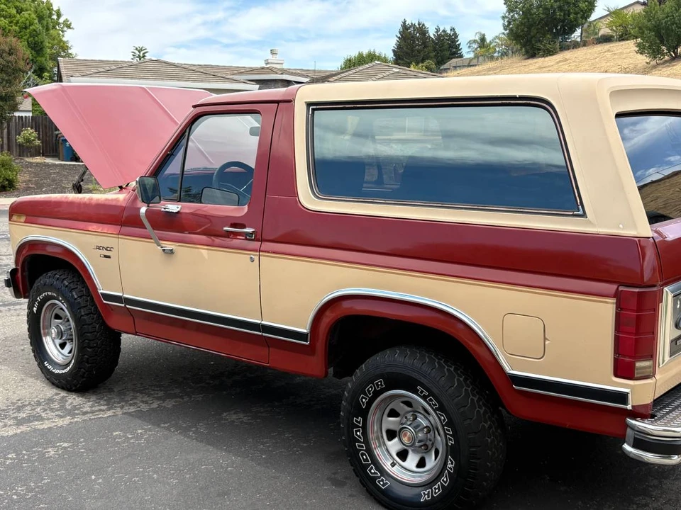 1986 Ford Bronco 3rd Gen - Image 2 of 21