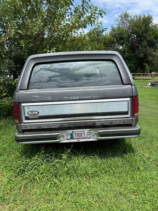 1986 Ford Bronco 3rd Gen - Image 2 of 9