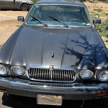 1986 Jaguar XJ6