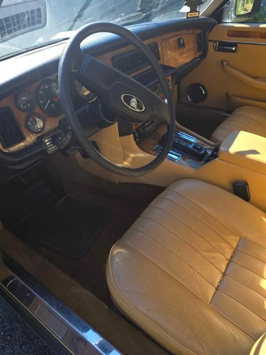 1986 Jaguar XJ Series 3 - Image 8 of 10