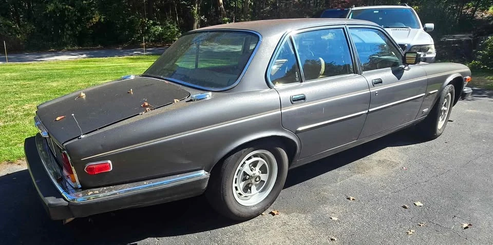1986 Jaguar XJ Series 3 - Image 3 of 10