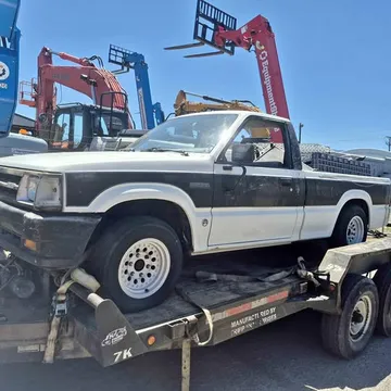1986 Mazda B2000