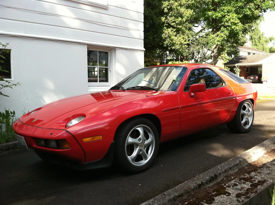 1986 Porsche 928 S - Image 2 of 22
