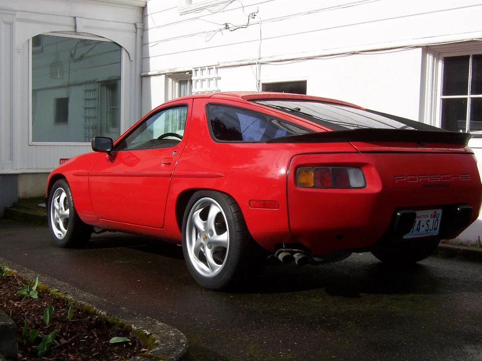 1986 Porsche 928 S - Image 3 of 22