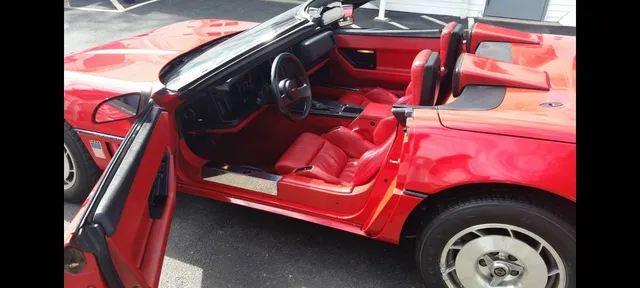 1986 Chevrolet Corvette Convertible Indy 500 Pace Car