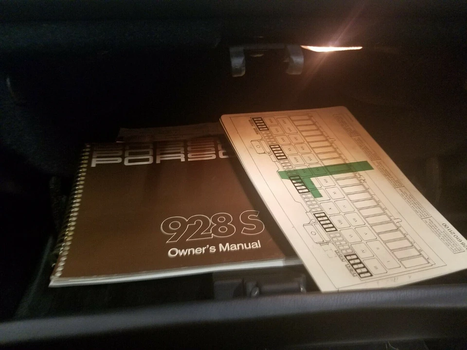 1986 Porsche 928 S - Image 11 of 17