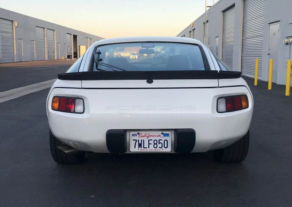 1986 Porsche 928 S - Image 11 of 31