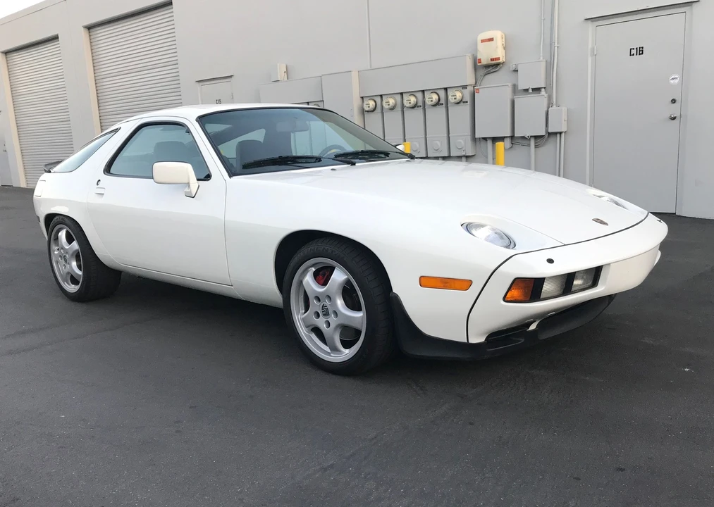 1986 Porsche 928 S - Image 14 of 31