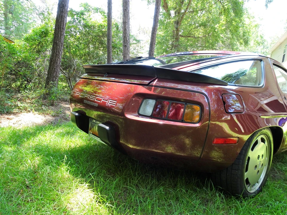 1986 Porsche 928 S - Image 4 of 17