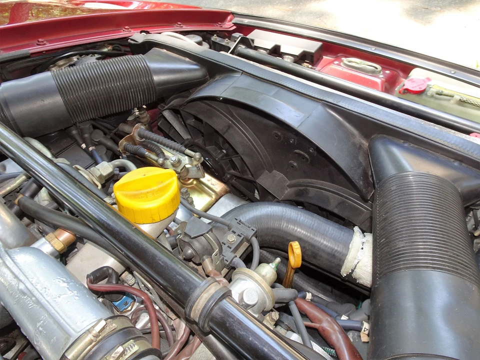 1986 Porsche 928 S - Image 14 of 17