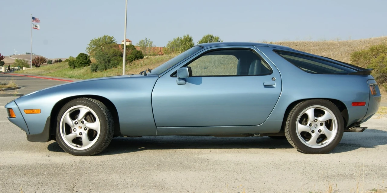1986 Porsche 928 S - Image 8 of 31