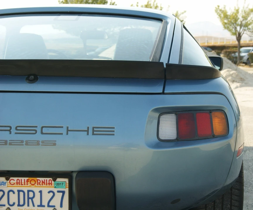 1986 Porsche 928 S - Image 11 of 31