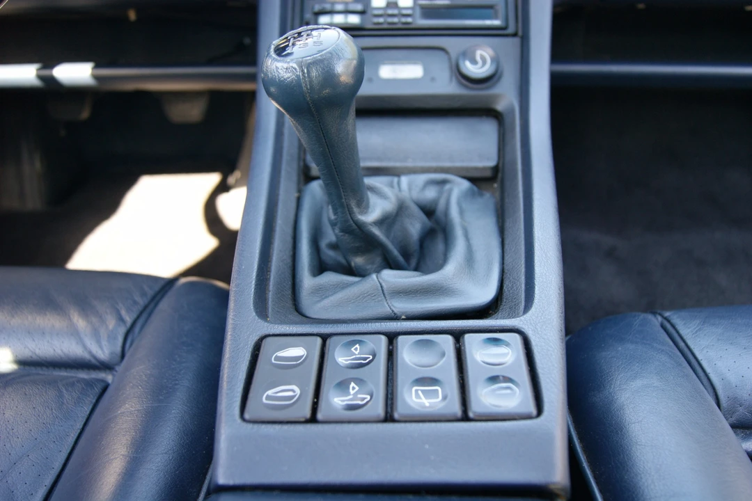 1986 Porsche 928 S - Image 20 of 31