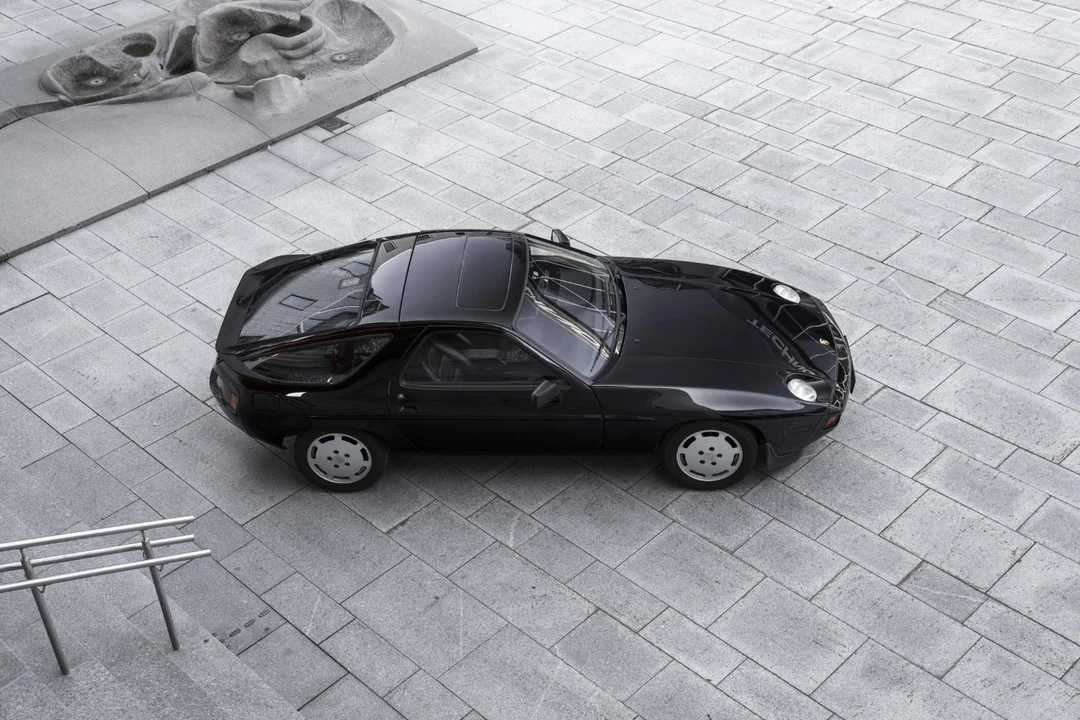 1986 Porsche 928 S - Image 10 of 31