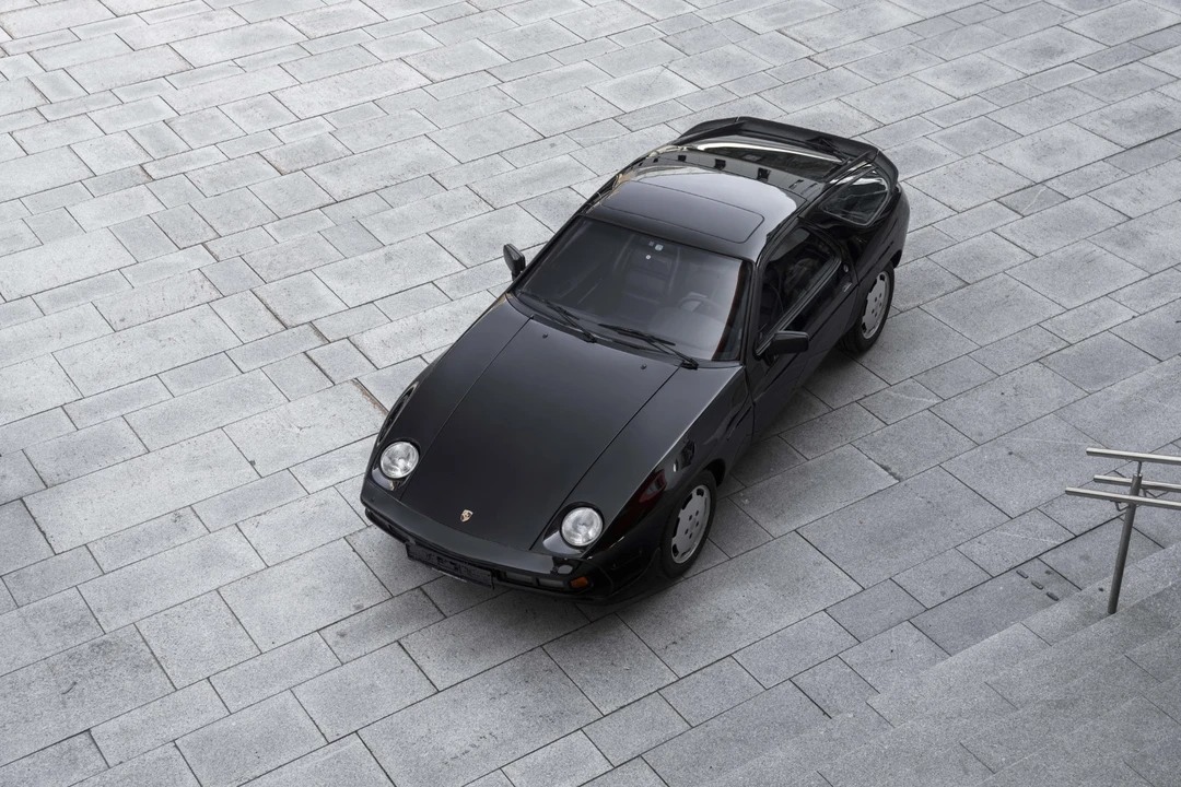 1986 Porsche 928 S - Image 9 of 31