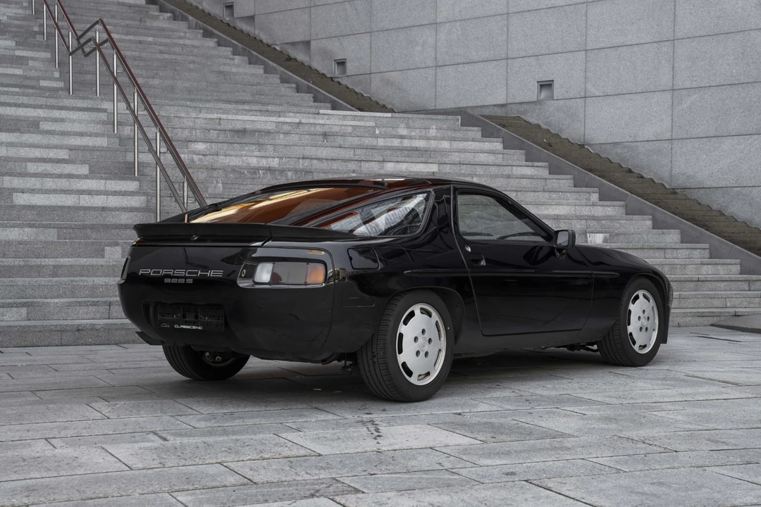 1986 Porsche 928 S - Image 5 of 31