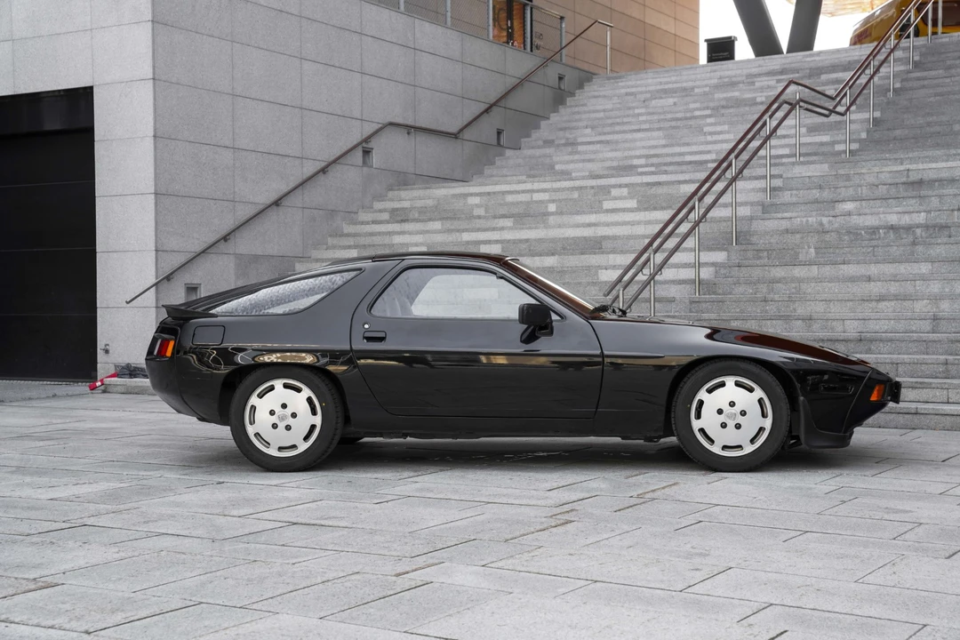 1986 Porsche 928 S - Image 4 of 31