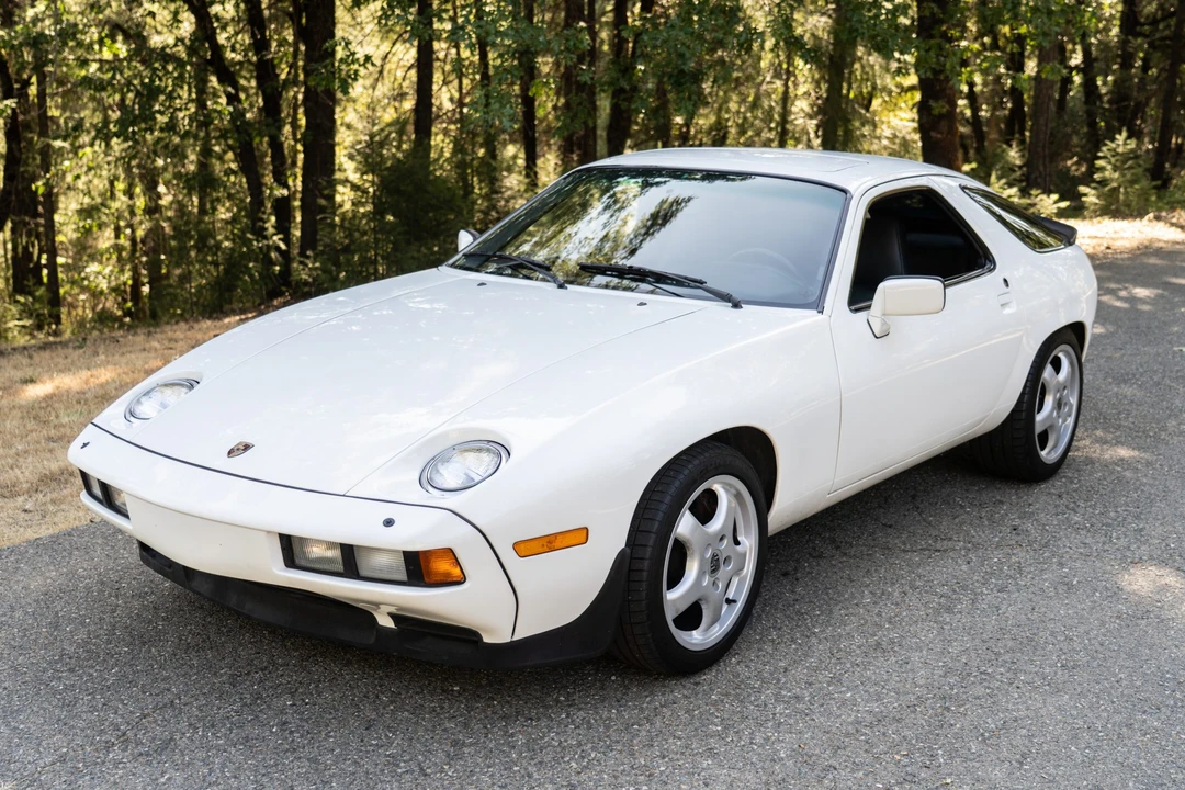 1986 Porsche 928 S - Image 3 of 31