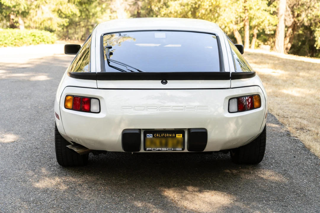 1986 Porsche 928 S - Image 12 of 31