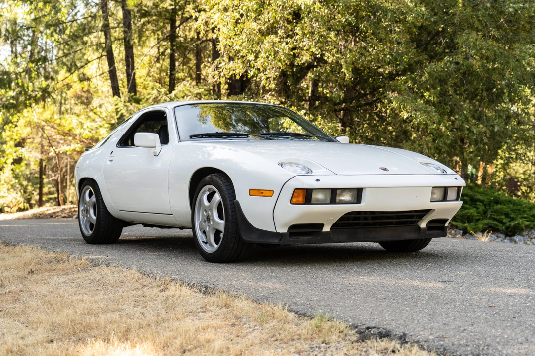 1986 Porsche 928 S - Image 17 of 31