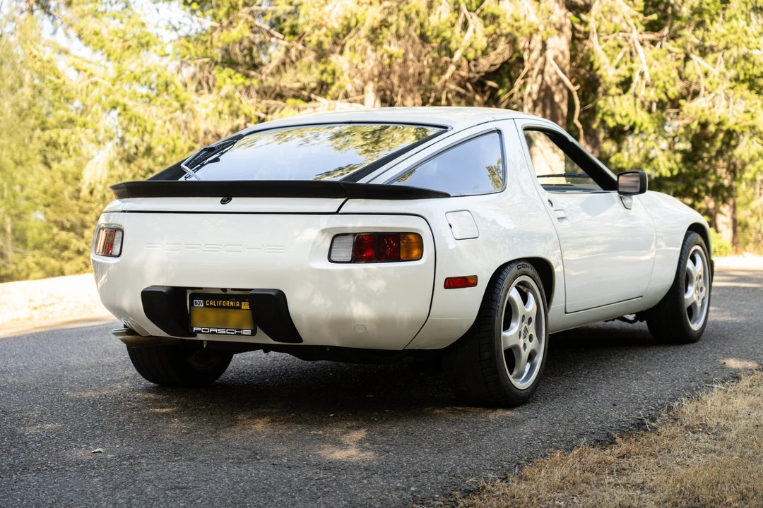 1986 Porsche 928 S - Image 14 of 31