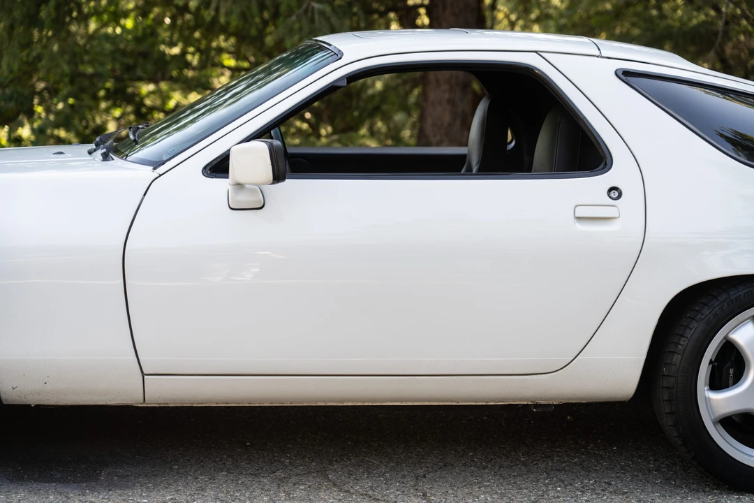 1986 Porsche 928 S - Image 24 of 31